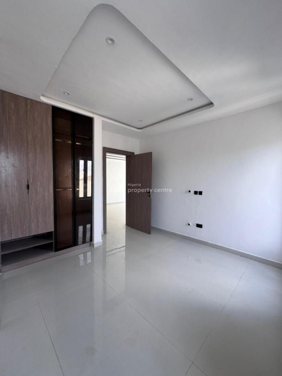 Luxury and Spacious 2 Bedroom Apartment with Gym and Pool, Lekki Phase 1, Lekki, Lagos, Flat / Apartment for Rent