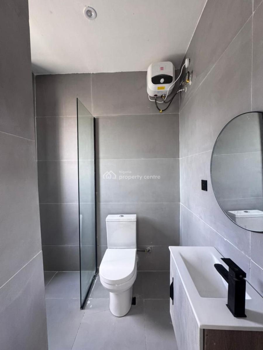 Luxury and Spacious 2 Bedroom Apartment with Gym and Pool, Lekki Phase 1, Lekki, Lagos, Flat / Apartment for Rent