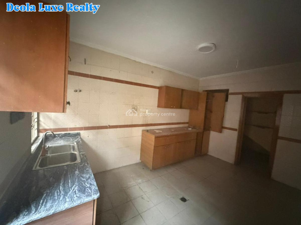 Prime 5-bedroom Semi-detached House  Perfect for Living Or Busine, Off Admiralty Way, Lekki Phase 1, Lekki, Lagos, Semi-detached Duplex for Rent