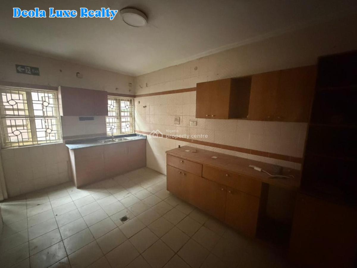Prime 5-bedroom Semi-detached House  Perfect for Living Or Busine, Off Admiralty Way, Lekki Phase 1, Lekki, Lagos, Semi-detached Duplex for Rent