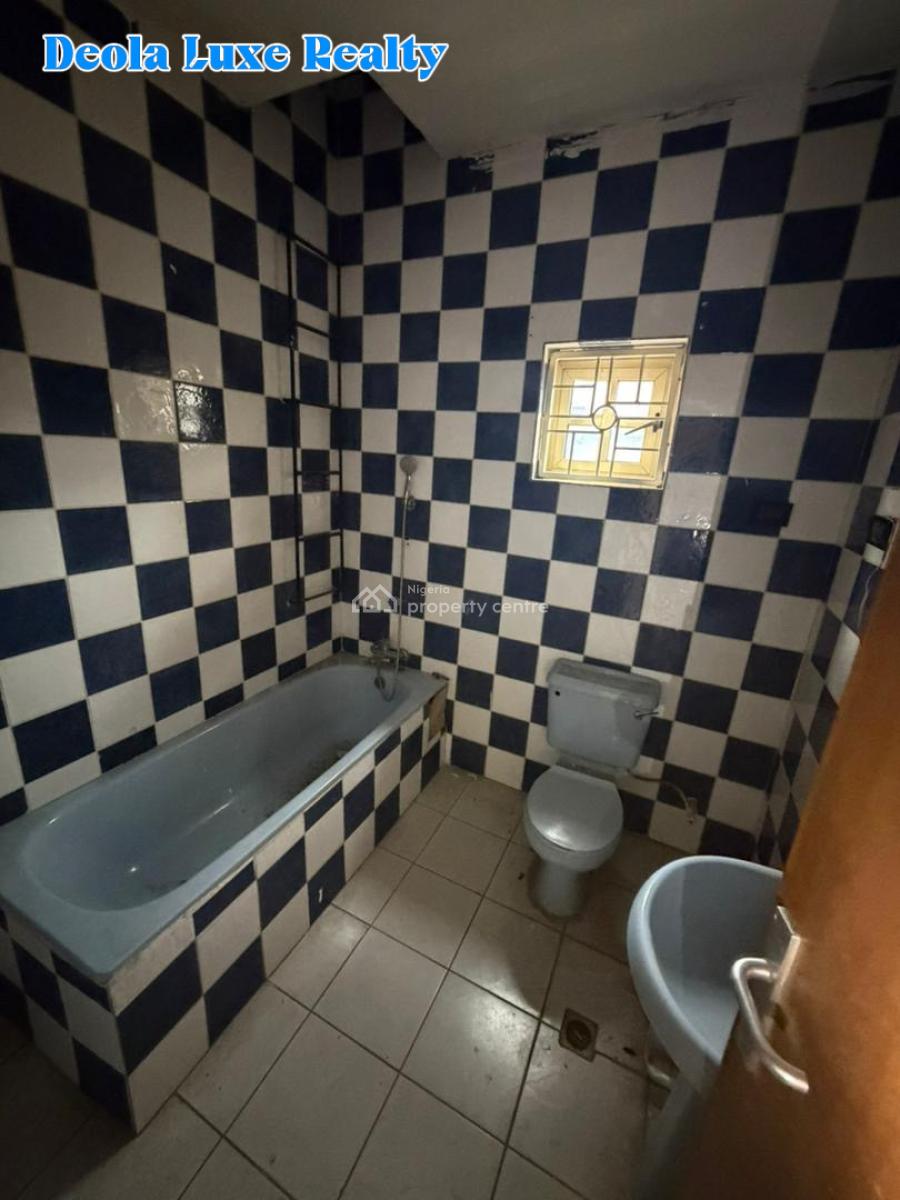Prime 5-bedroom Semi-detached House  Perfect for Living Or Busine, Off Admiralty Way, Lekki Phase 1, Lekki, Lagos, Semi-detached Duplex for Rent