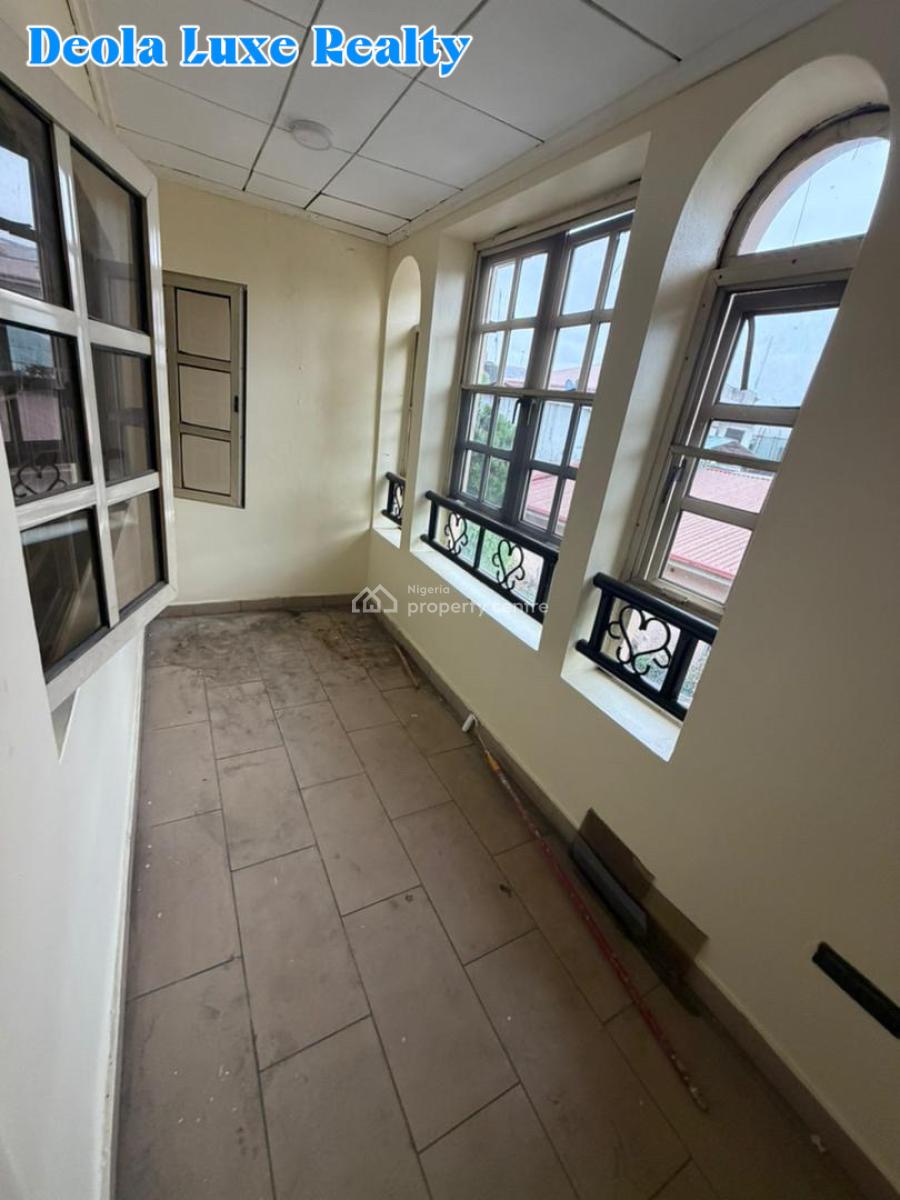Prime 5-bedroom Semi-detached House, Off Admiralty Way, Lekki Phase 1, Lekki, Lagos, Semi-detached Duplex for Rent