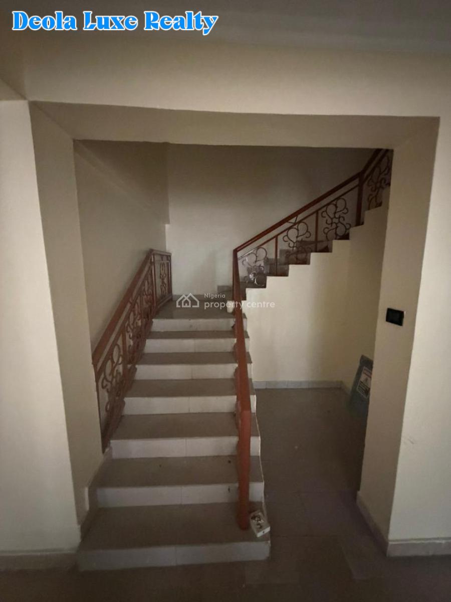 Prime 5-bedroom Semi-detached House, Off Admiralty Way, Lekki Phase 1, Lekki, Lagos, Semi-detached Duplex for Rent