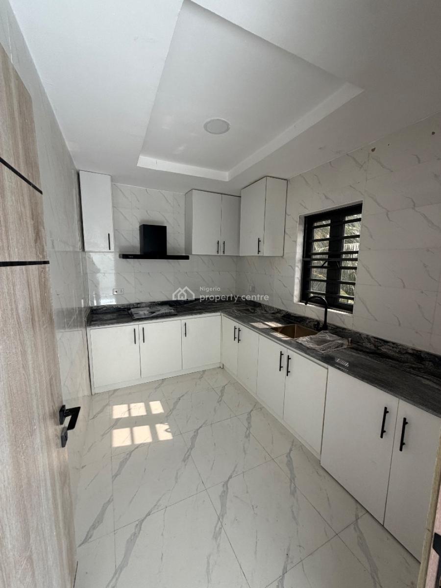 Spacious Brand New 2 Bedroom, Ologolo, Lekki, Lagos, Flat / Apartment for Rent