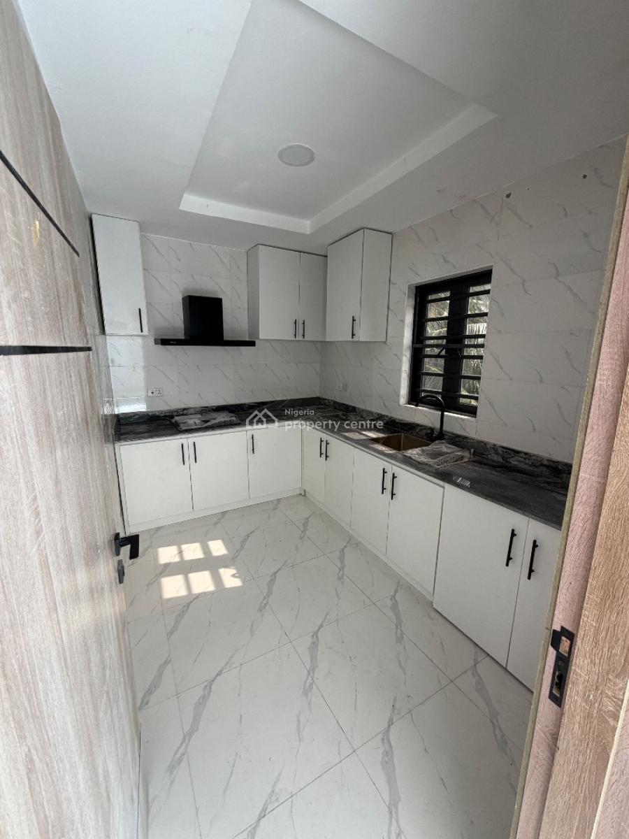 Spacious Brand New 2 Bedroom, Ologolo, Lekki, Lagos, Flat / Apartment for Rent