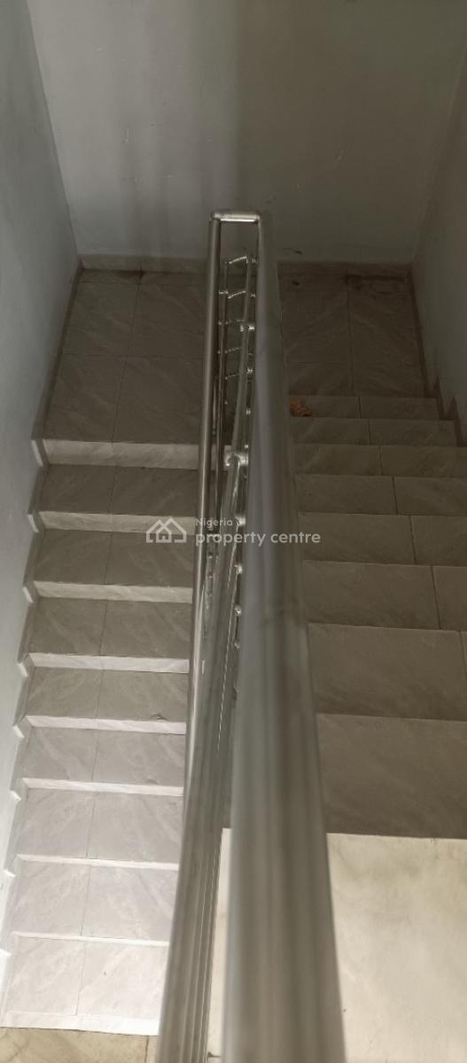 Standard 3 Bedroom Apartment Upstairs in an Estat 3 Min to Express, Divine Estate, Bogije, Ibeju Lekki, Lagos, Flat / Apartment for Rent