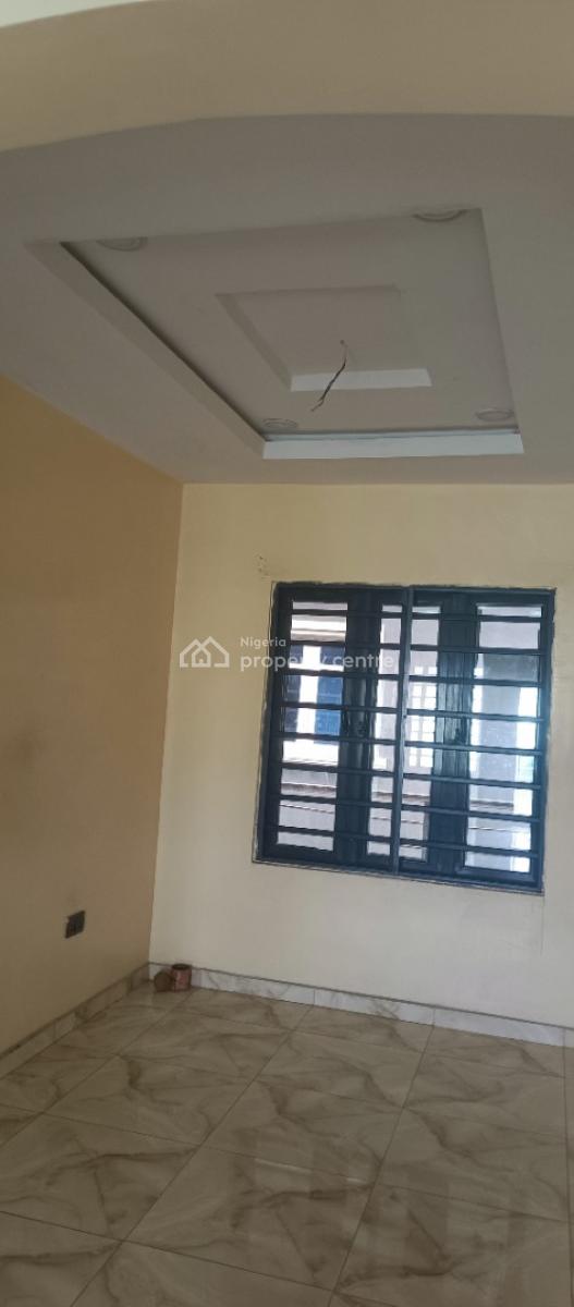 Standard 3 Bedroom Apartment Upstairs in an Estat 3 Min to Express, Divine Estate, Bogije, Ibeju Lekki, Lagos, Flat / Apartment for Rent