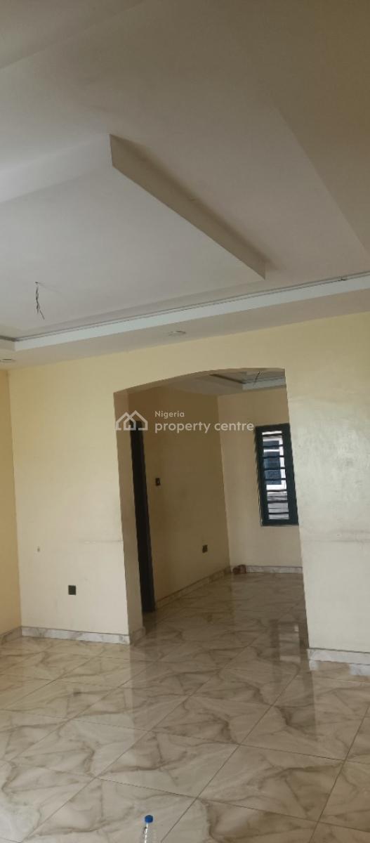 Standard 3 Bedroom Apartment Upstairs in an Estat 3 Min to Express, Divine Estate, Bogije, Ibeju Lekki, Lagos, Flat / Apartment for Rent