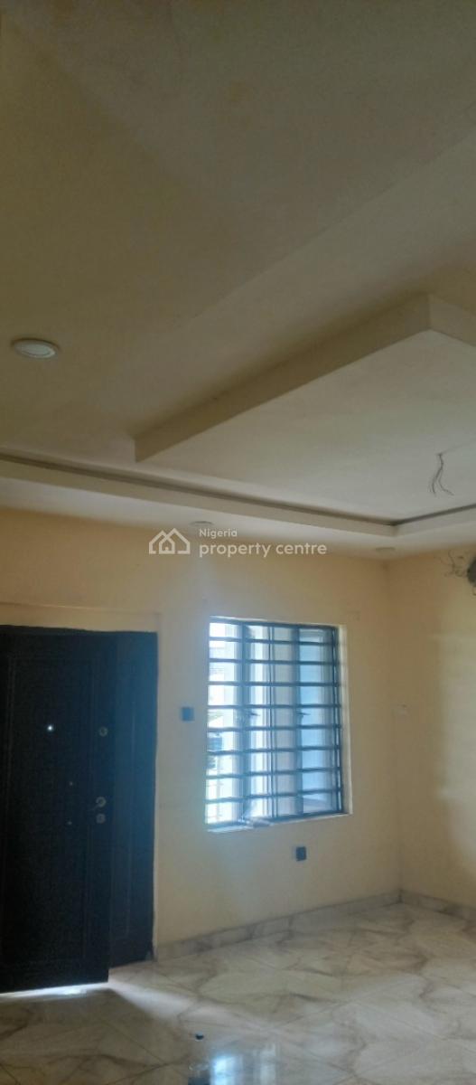 Standard 3 Bedroom Apartment Upstairs in an Estat 3 Min to Express, Divine Estate, Bogije, Ibeju Lekki, Lagos, Flat / Apartment for Rent