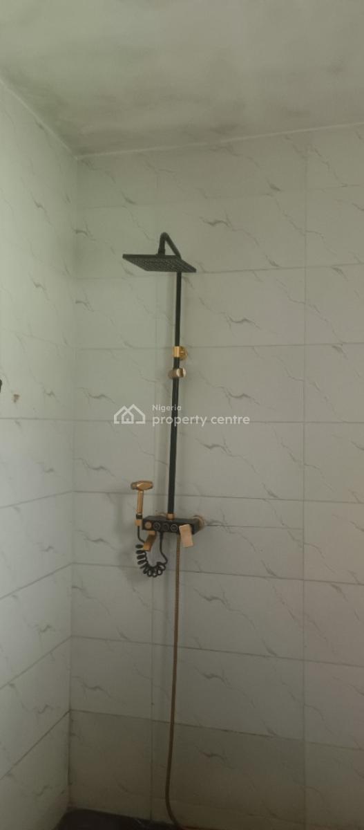 Standard 3 Bedroom Apartment Upstairs in an Estat 3 Min to Express, Divine Estate, Bogije, Ibeju Lekki, Lagos, Flat / Apartment for Rent