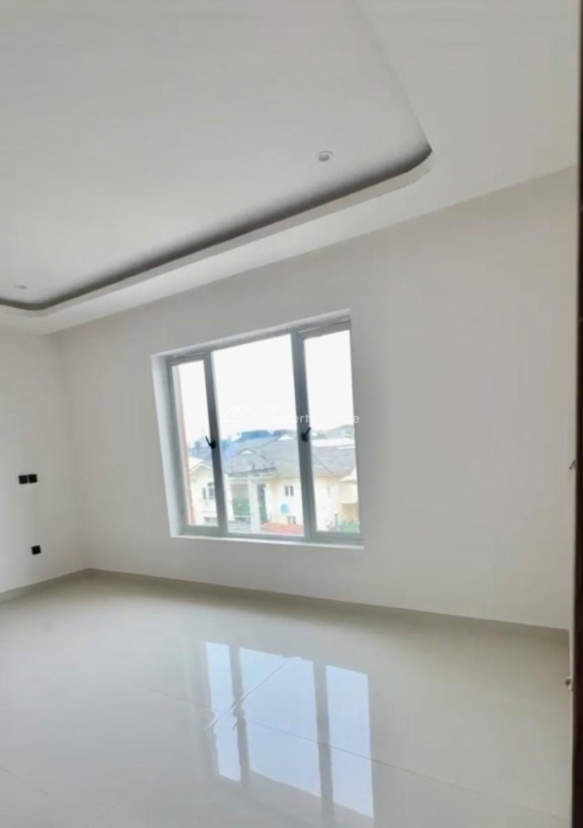 Spacious and Sweet View, Lekki Phase 1, Lekki, Lagos, Flat / Apartment for Rent