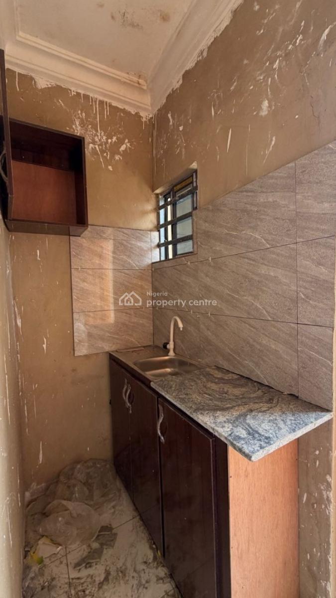 One Bedroom Apartment, Shomolu, Lagos, Mini Flat (room and Parlour) Joint Venture