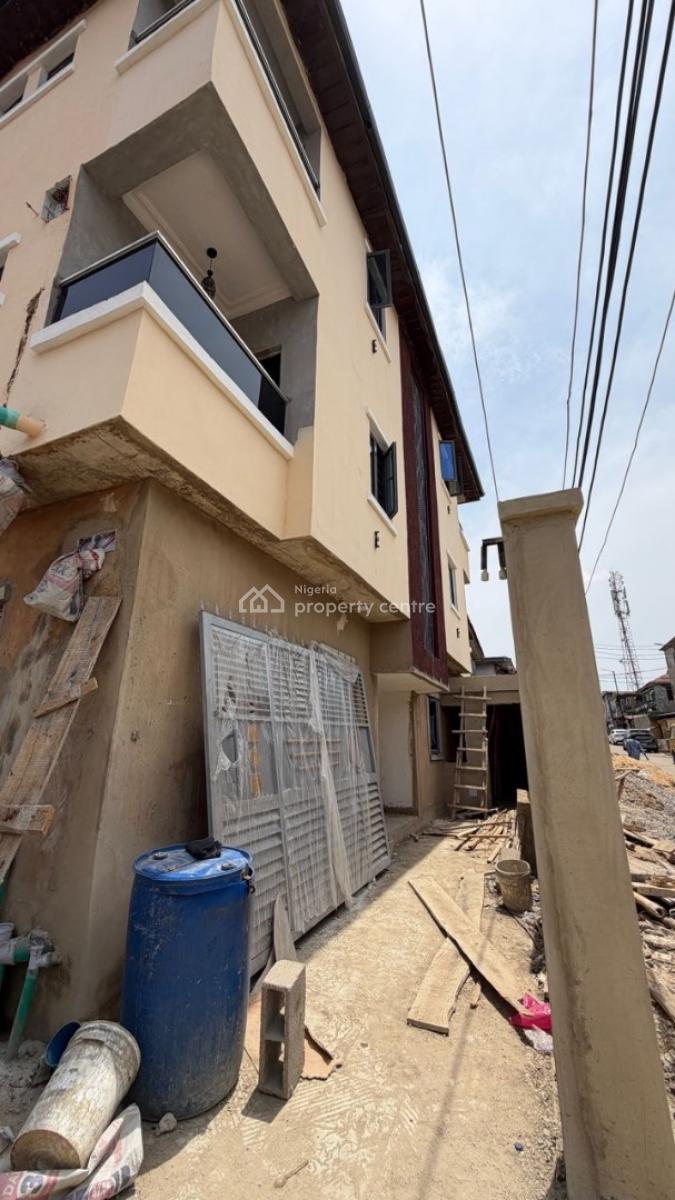 One Bedroom Apartment, Shomolu, Lagos, Mini Flat (room and Parlour) Joint Venture