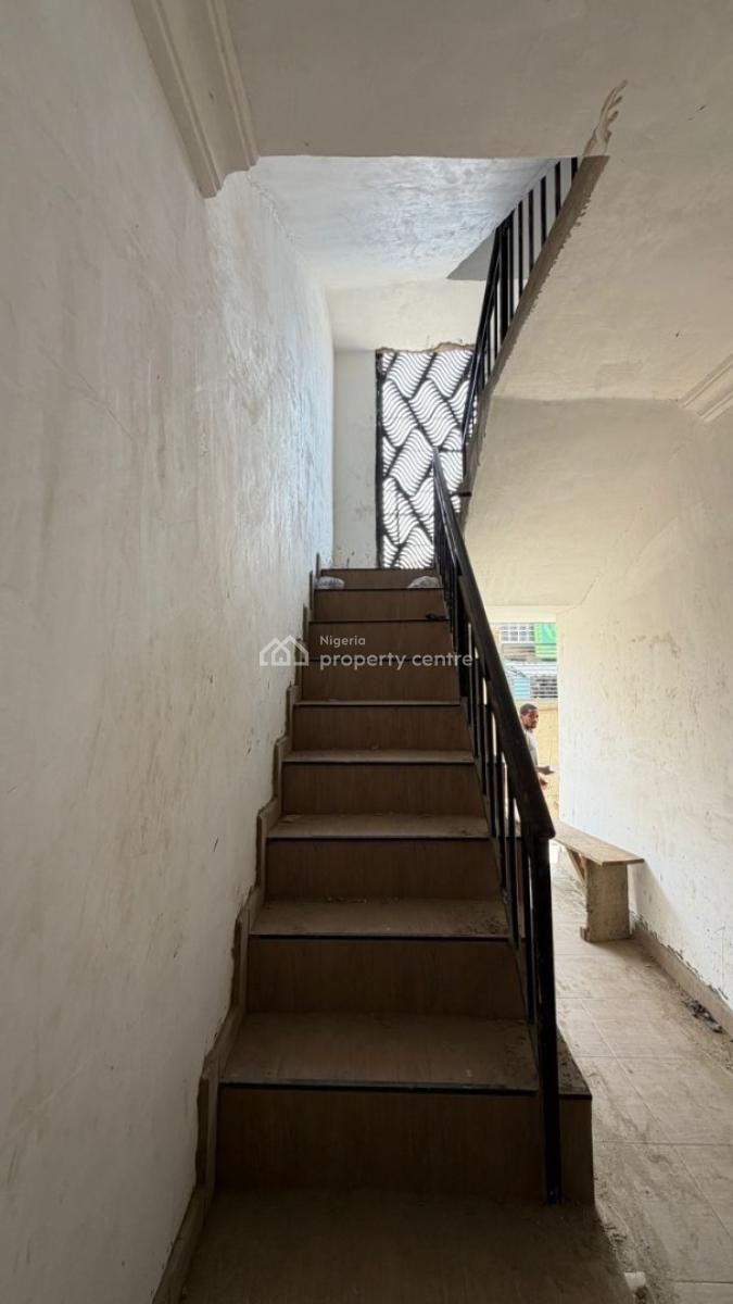 One Bedroom Apartment, Shomolu, Lagos, Mini Flat (room and Parlour) Joint Venture