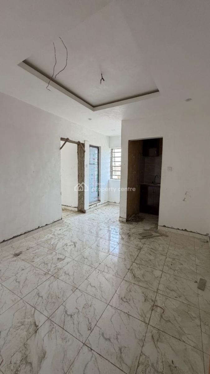 One Bedroom Apartment, Shomolu, Lagos, Mini Flat (room and Parlour) Joint Venture