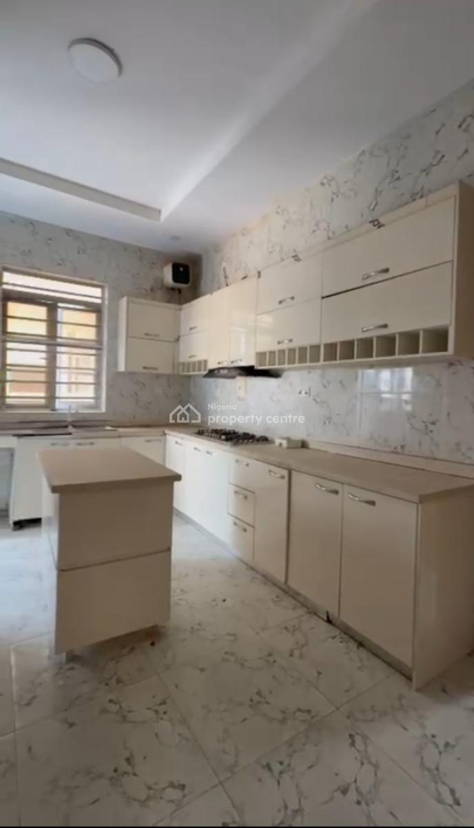 Spacious Upstairs Mini Flat with Balcony to Share Kitchen, Ikota, Lekki, Lagos, Mini Flat (room and Parlour) for Rent