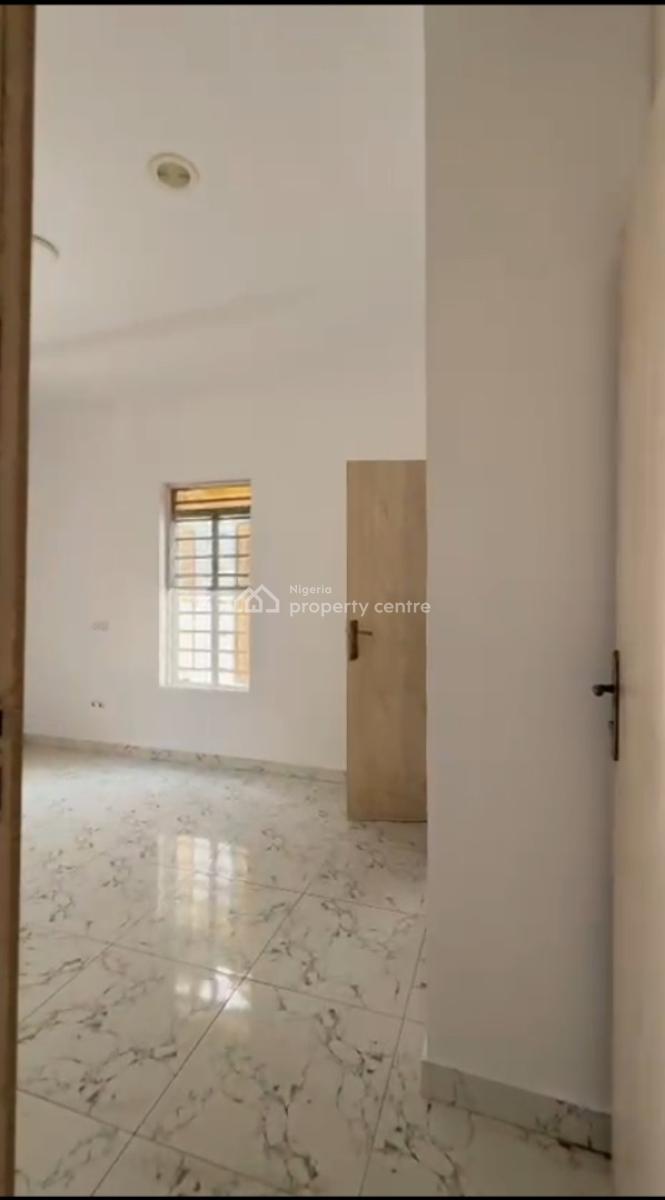 Spacious Upstairs Mini Flat with Balcony to Share Kitchen, Ikota, Lekki, Lagos, Mini Flat (room and Parlour) for Rent