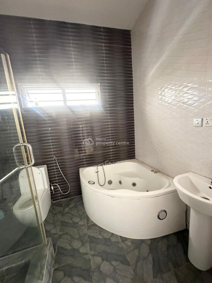 Masters Bedroom, Idado/ Agungi Inside Estate, Agungi, Lekki, Lagos, Self Contain (single Rooms) for Rent