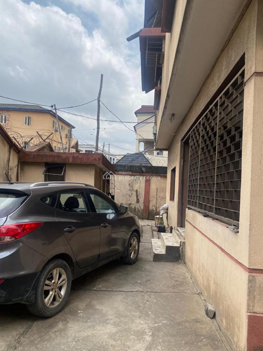 Twin Duplex of 5bedroom Each, Medina, Gbagada, Lagos, Detached Duplex for Sale