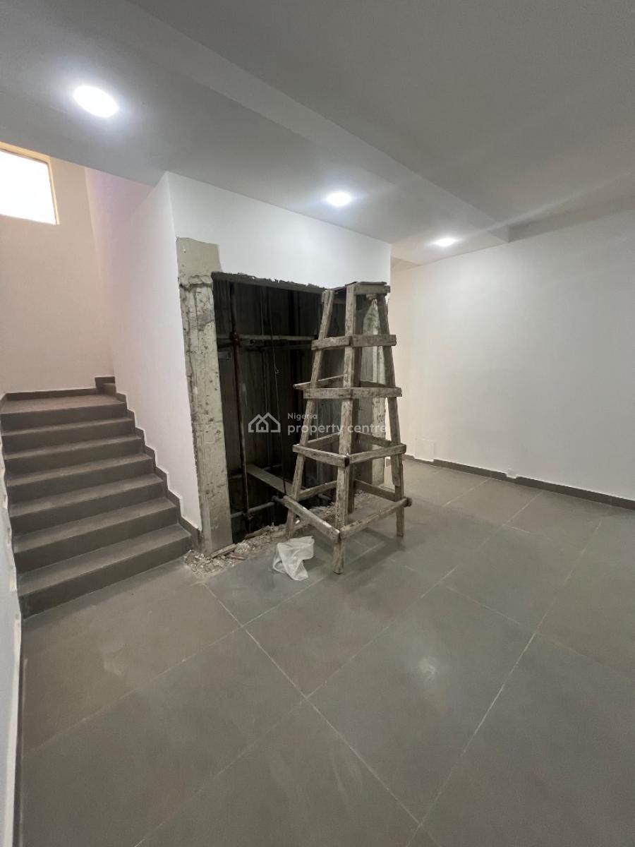 1, 2 & 3 Bedroom Serviced Apartment  1bedroom : 165m  2bedroom : 250m, Lekki Phase 1, Lekki, Lagos, Block of Flats for Sale