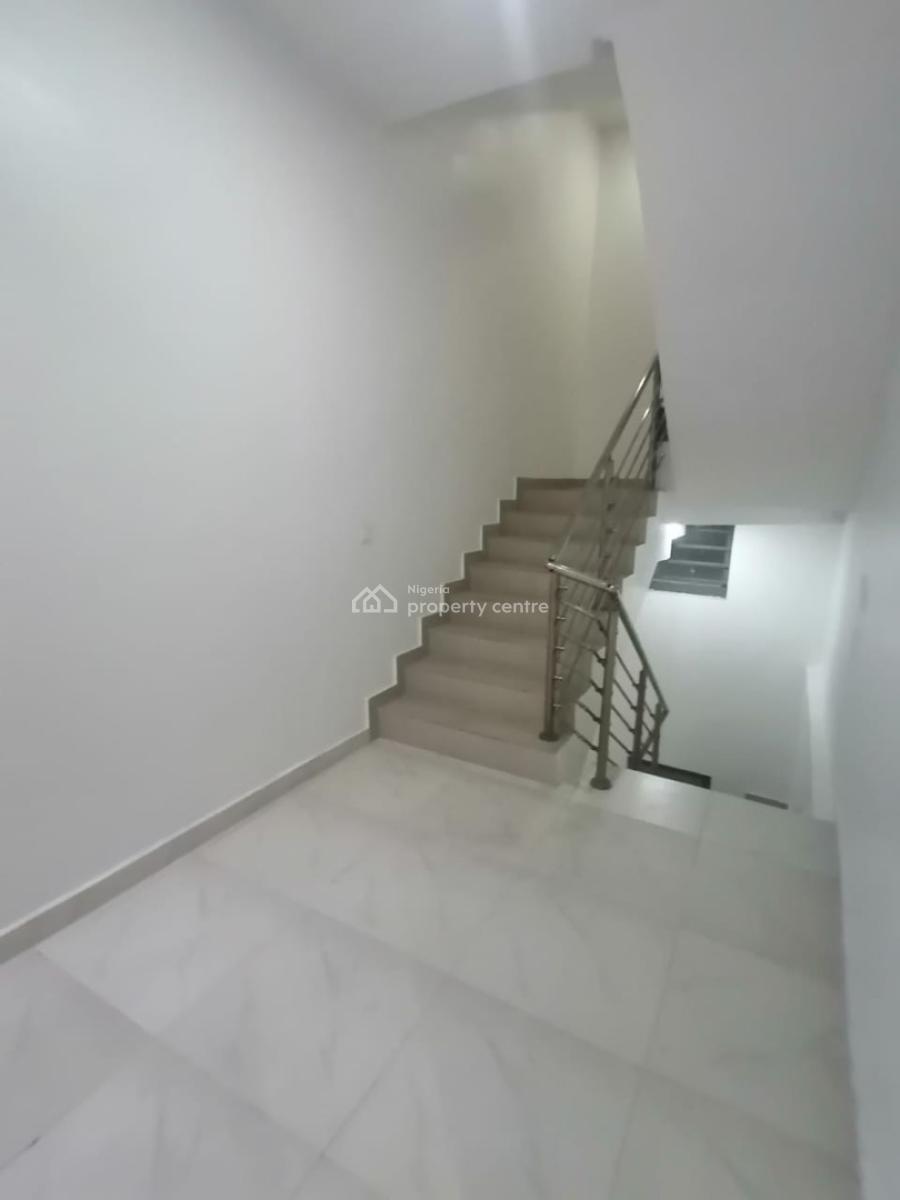Brand New Clean 3bedroom Flat at Lekki Phase 1, Off Freedom Way Lekki Phase 1, Lekki Phase 1, Lekki, Lagos, Flat / Apartment for Rent