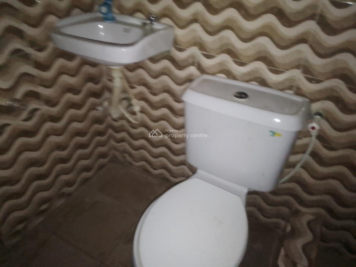 Spacious Luxury 2 Bedroom Flat with Excellent Features, Nurudeen Dali Street, Ogombo, Ajah, Lagos, Flat / Apartment for Rent