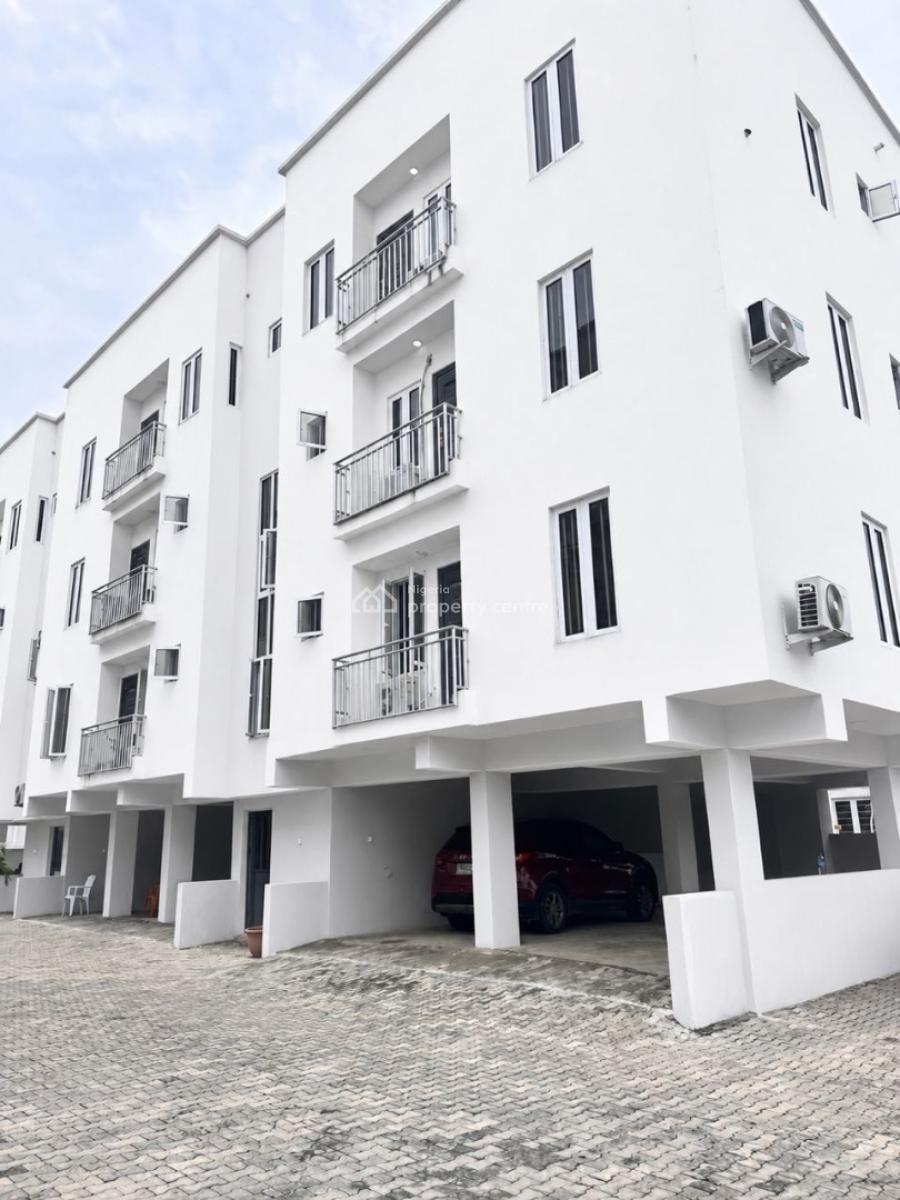 Newly Renovated 2 Bedroom Apartment, Lekki, Lagos, Flat / Apartment for Sale