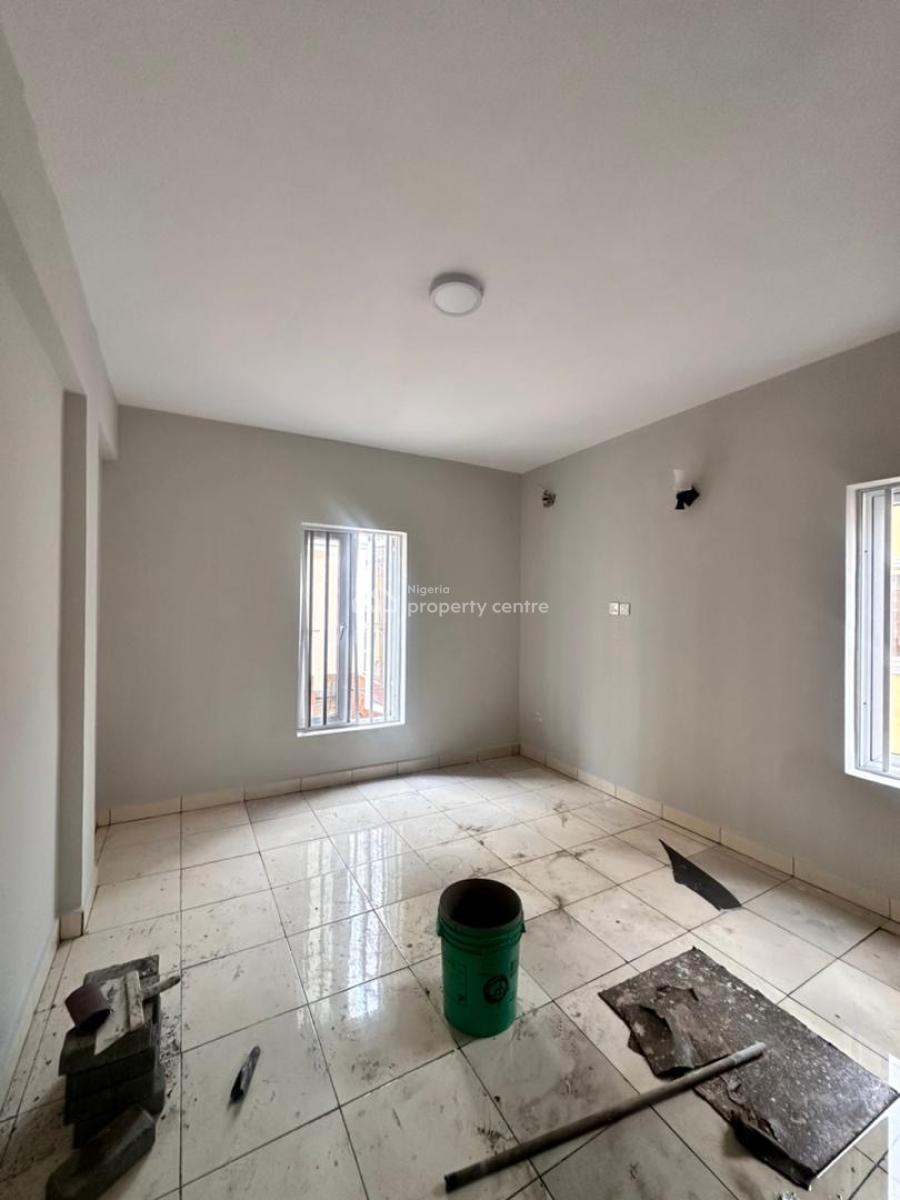 Newly Renovated 2 Bedroom Apartment, Lekki, Lagos, Flat / Apartment for Sale