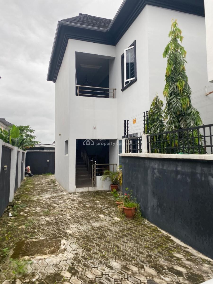 Well Maintained 2bedroom Flat, Ogunfayo, Awoyaya, Ibeju Lekki, Lagos, Flat / Apartment for Rent