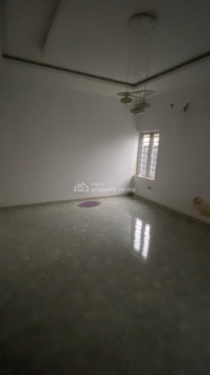 Well Maintained 2bedroom Flat, Ogunfayo, Awoyaya, Ibeju Lekki, Lagos, Flat / Apartment for Rent