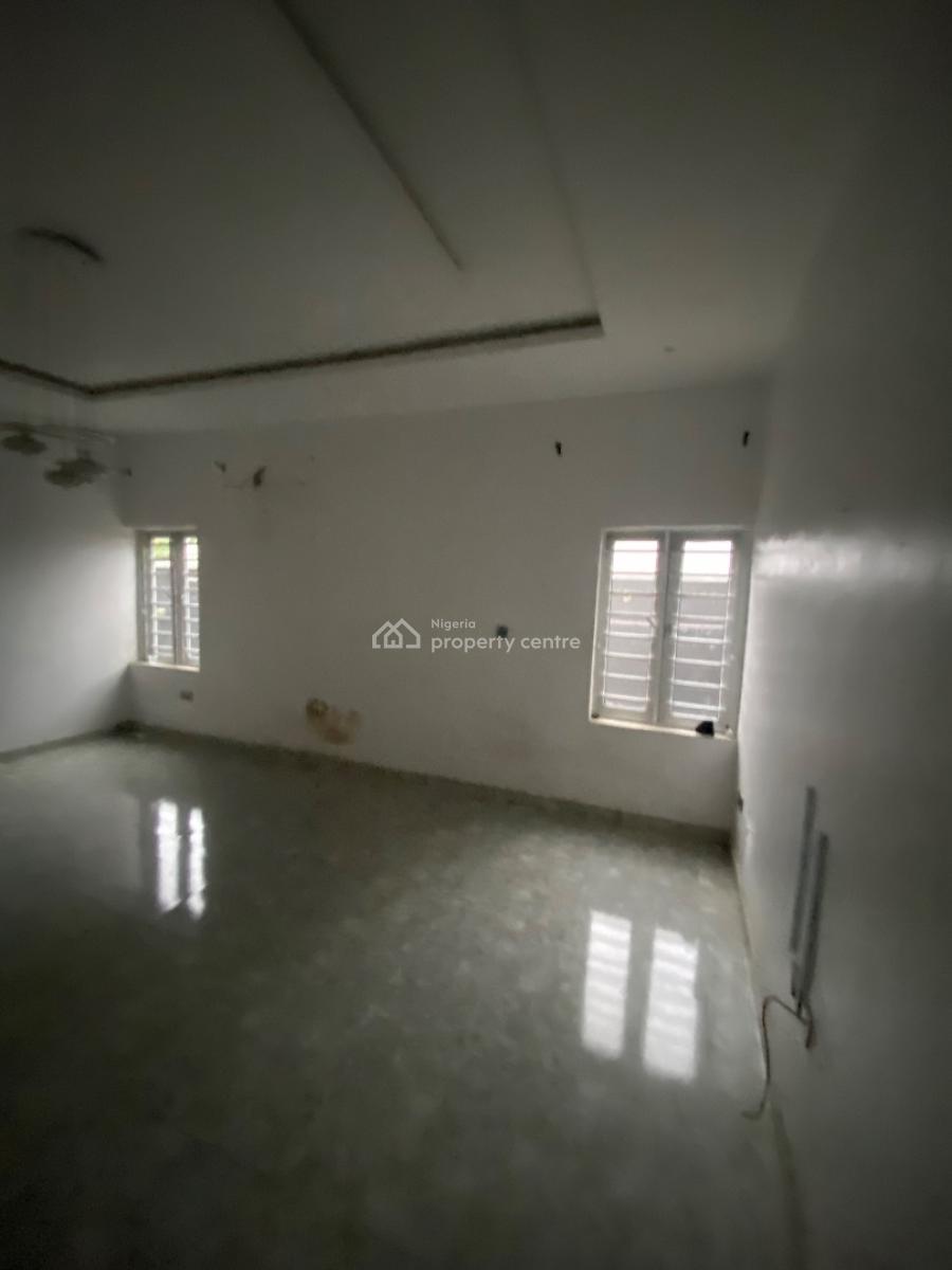 Well Maintained 2bedroom Flat, Ogunfayo, Awoyaya, Ibeju Lekki, Lagos, Flat / Apartment for Rent