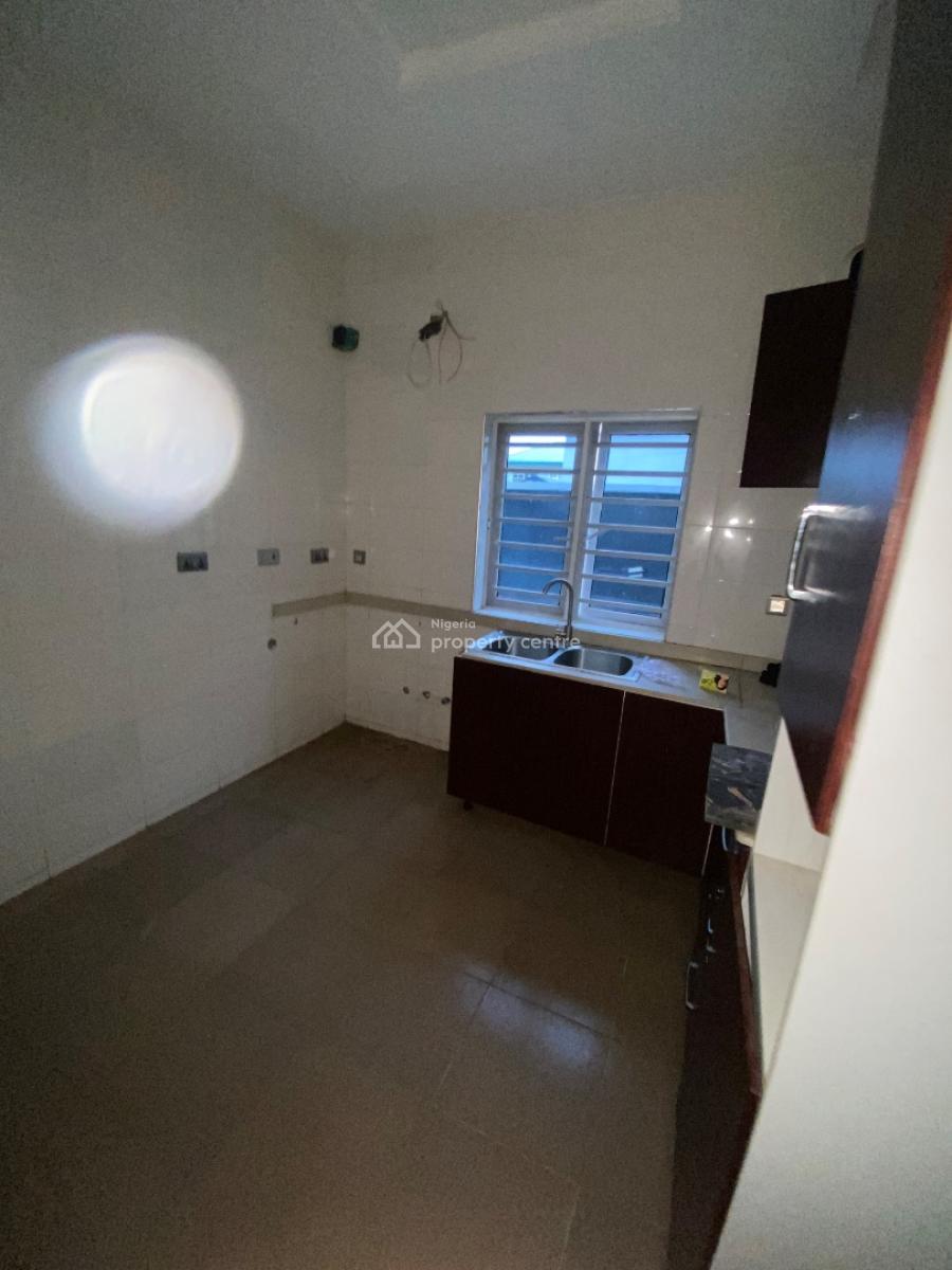 Well Maintained 2bedroom Flat, Ogunfayo, Awoyaya, Ibeju Lekki, Lagos, Flat / Apartment for Rent