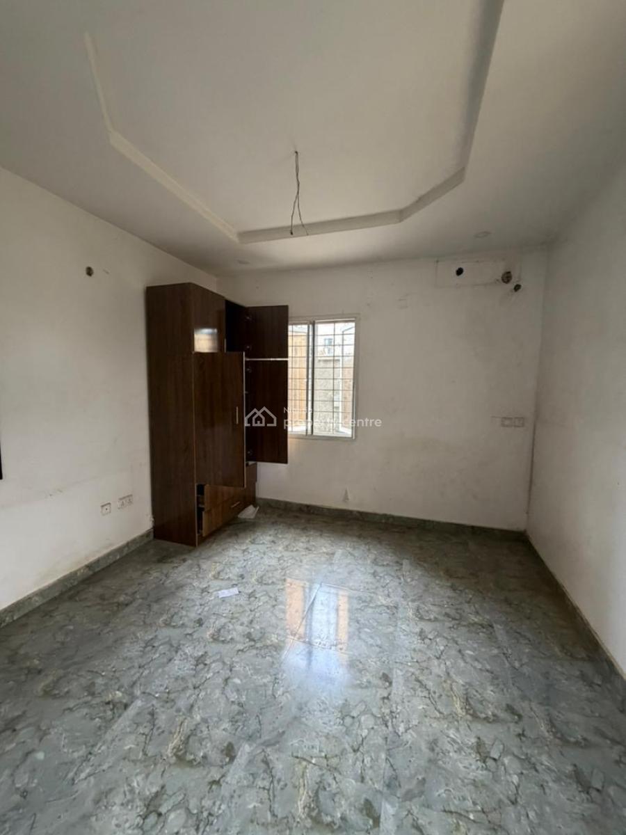Well-presented 2-bedroom Apartment, Jahi, Abuja, Flat / Apartment for Rent