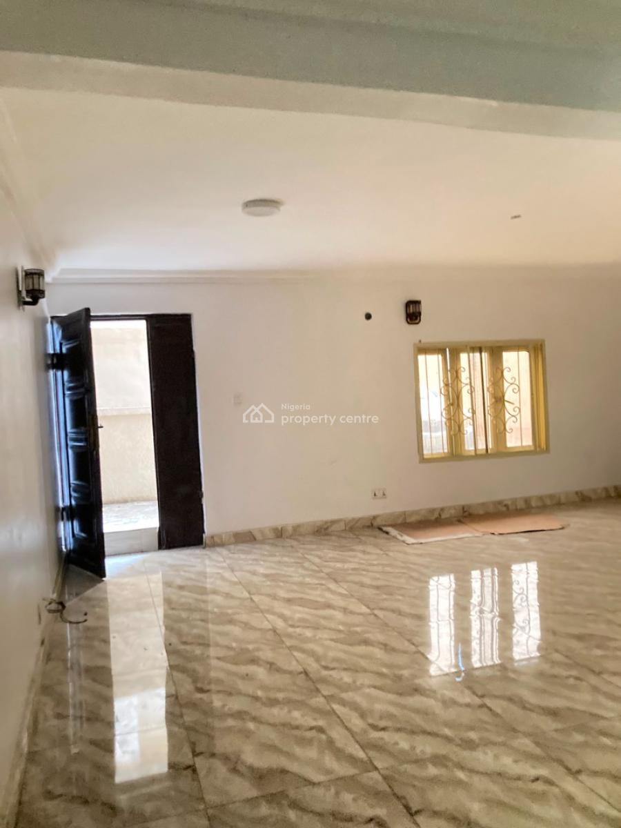 Beautiful 3 Bedroom Flat All Room Ensuite with Visitors Toilet, Inside Well Secured Estate in Maryland Ikeja, Maryland, Lagos, Flat / Apartment for Rent
