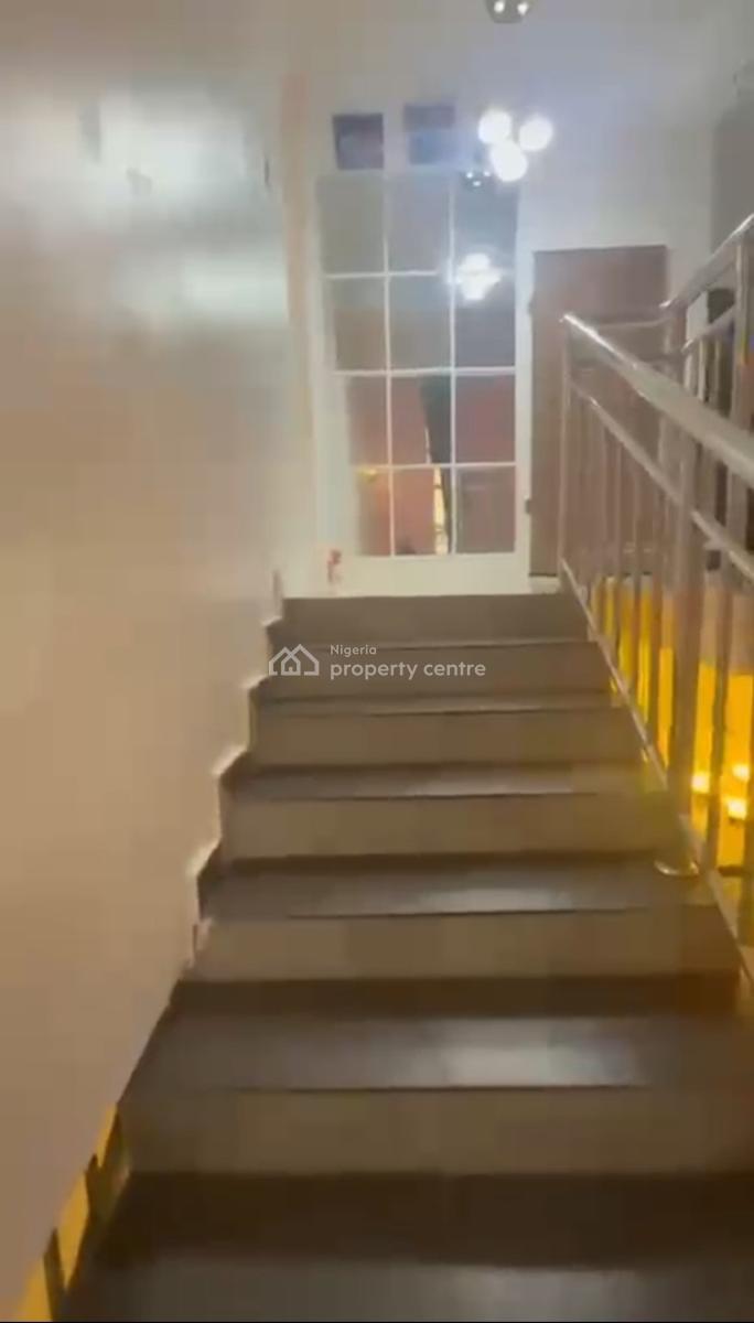 Upstairs Room in a Duplex to Share Kitchen, Inside Estate, Chevron, Lekki Expressway, Lekki, Lagos, Self Contain (single Rooms) for Rent
