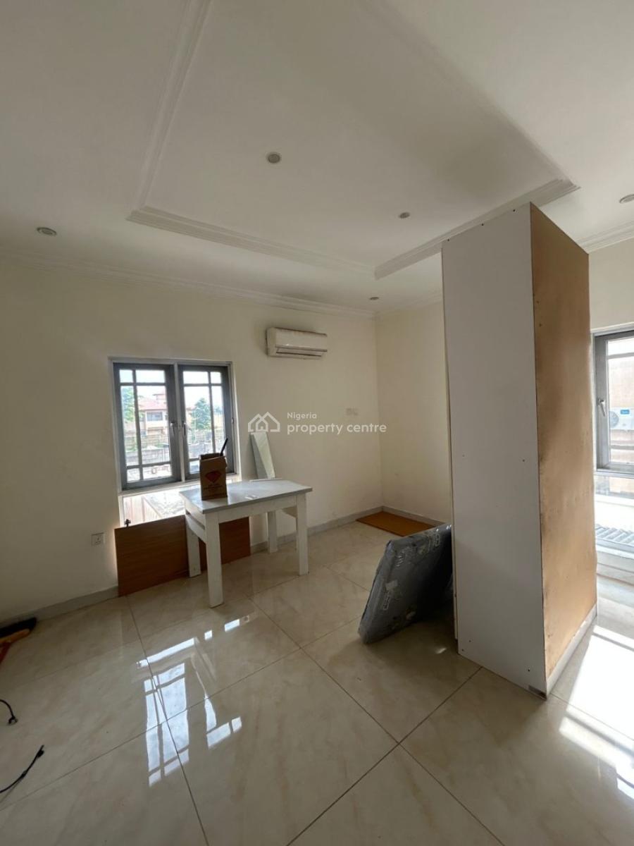 Luxurious and Spacious Flats at Lekki Phase 1, Lekki Phase 1, Lekki Phase 1, Lekki, Lagos, Flat / Apartment for Rent