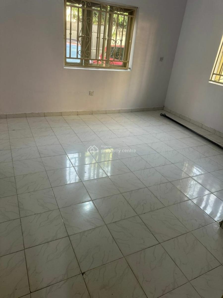 Spacious Room with Spacious Bathroom and Shared Kitchen, Off Admiralty, Lekki Phase 1, Lekki, Lagos, Self Contain (single Rooms) for Rent