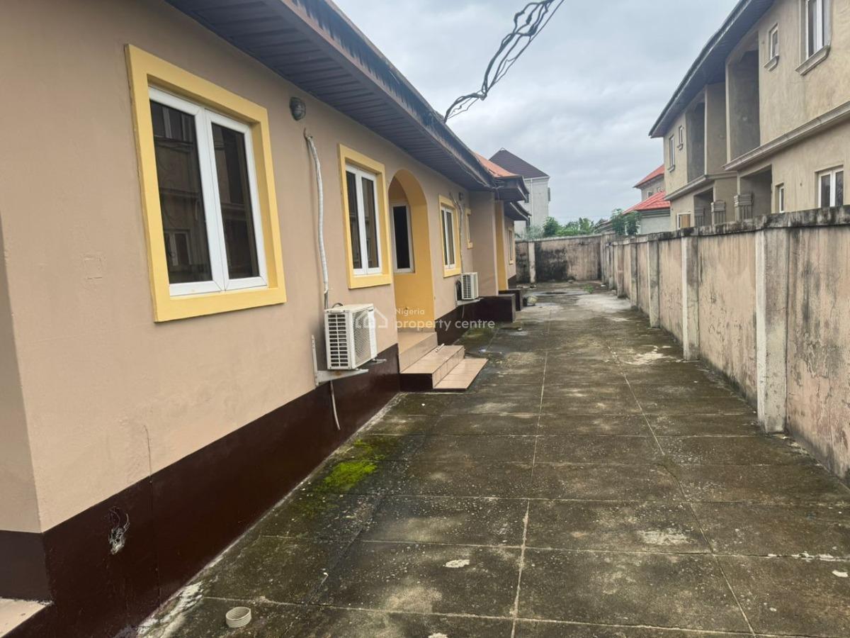 Newly Renovated & Well-finished 3-bedroom Flat in Ebute, Ikorodu, Fakoyabi Street Off Igbogbo Road, Ikorodu, Ebute, Ikorodu, Lagos, Flat / Apartment for Rent