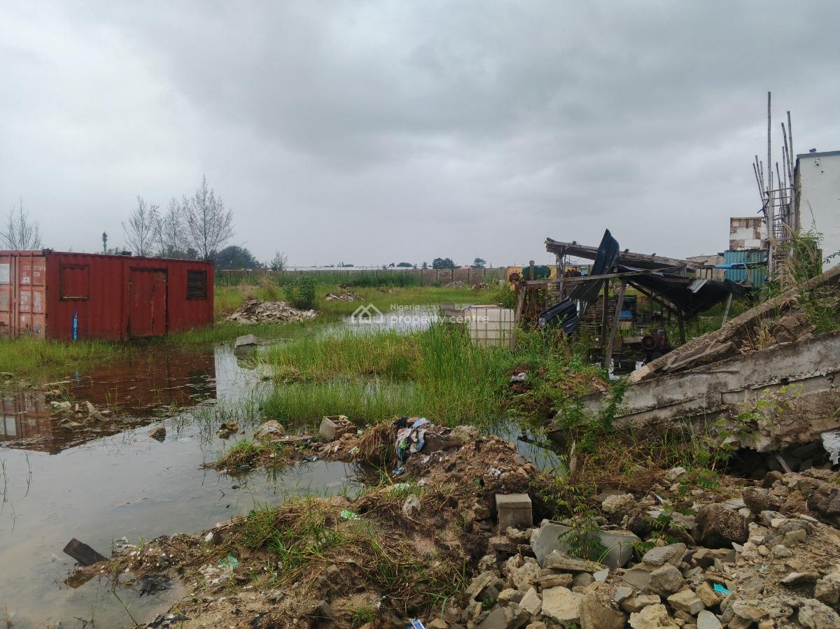 10000 Sq Mts Fenced Parcel of Land, Along Chevron Drive, Lekki, Lagos, Residential Land for Sale