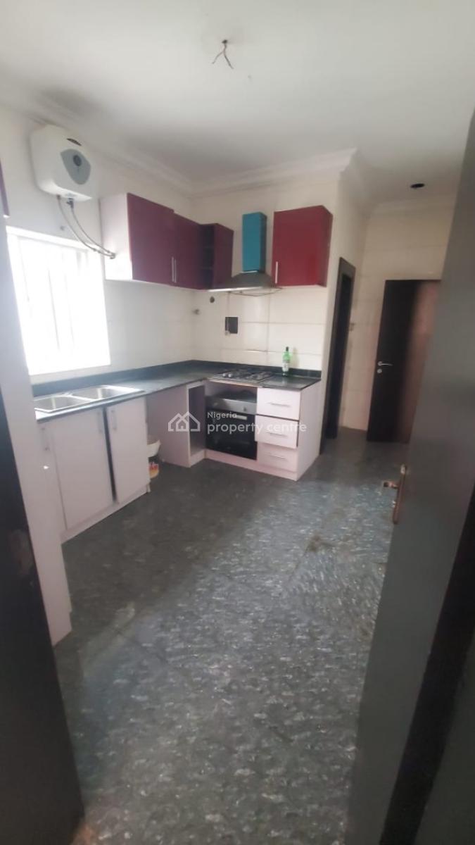 Lovely and Spacious 3bedroom Apartment in a Serene Location, Orchid Road, Lekki, Lagos, Lekki, Lagos, Flat / Apartment for Rent