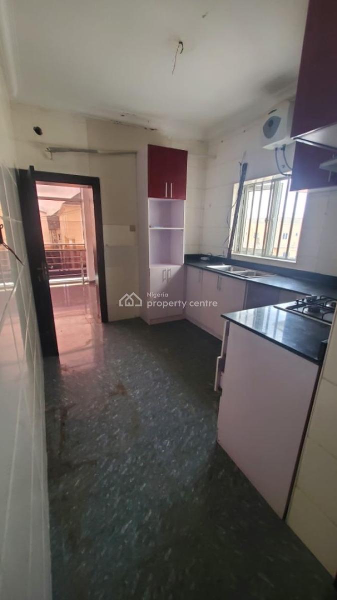 Lovely and Spacious 3bedroom Apartment in a Serene Location, Orchid Road, Lekki, Lagos, Lekki, Lagos, Flat / Apartment for Rent