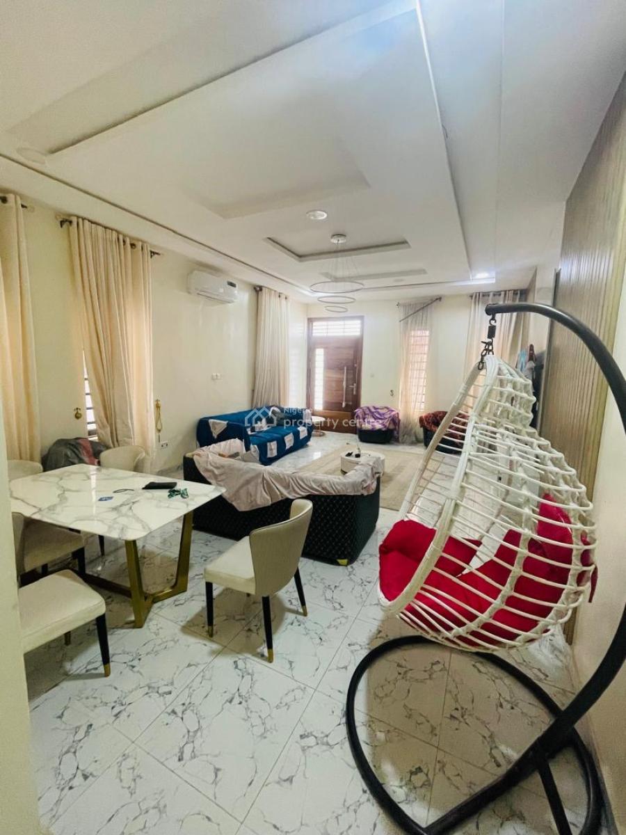 Distress Sweet Deal  4 Bedroom Semi Detached Duplex Self Compound, Orchid Road Lekki, Lekki, Lagos, Semi-detached Duplex for Sale