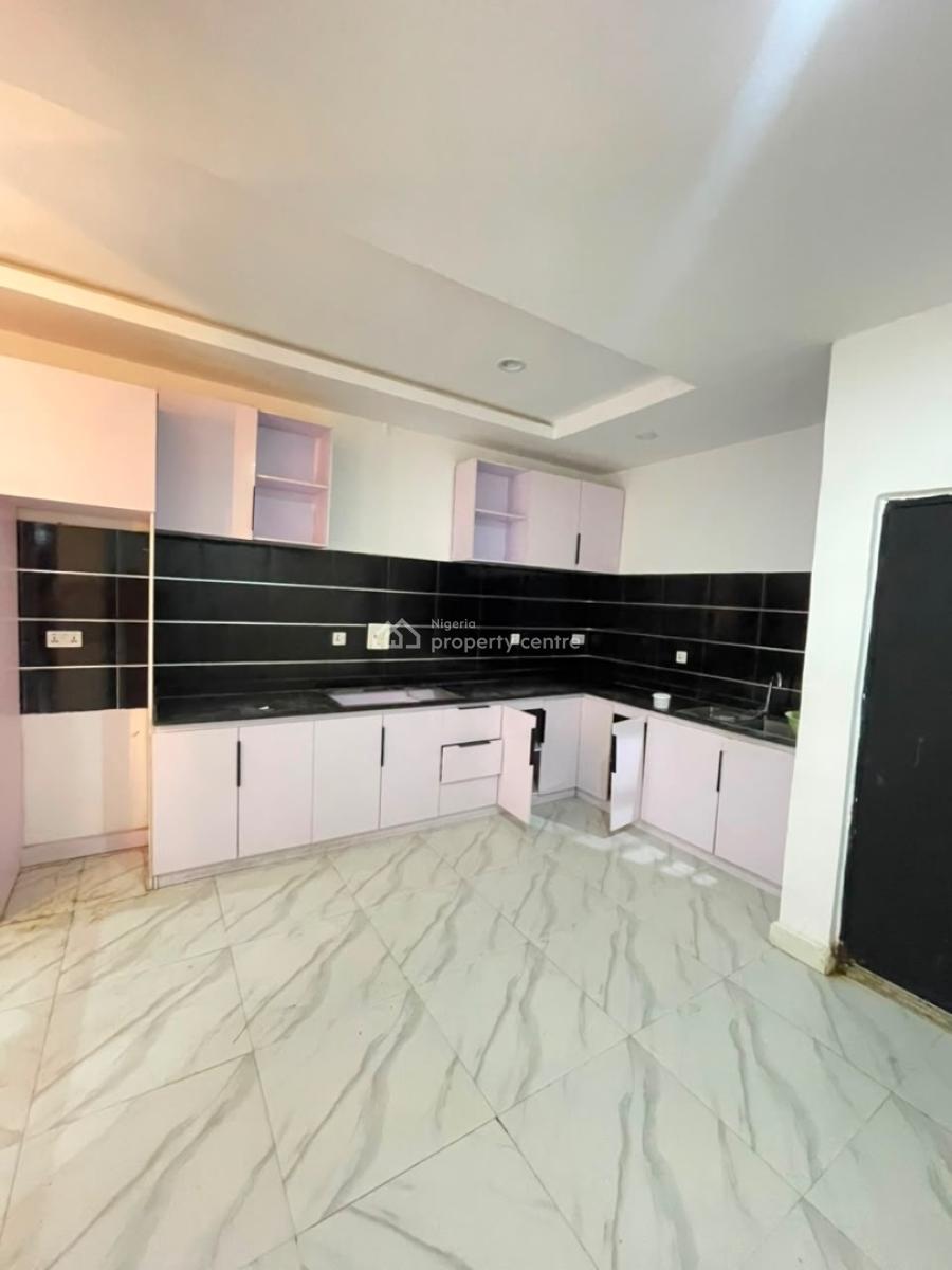 Spacious 2 Bedroom Apartment, Osapa, Lekki, Lagos, Flat / Apartment for Rent