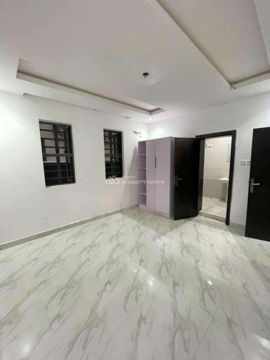 Spacious 2 Bedroom Apartment, Osapa, Lekki, Lagos, Flat / Apartment for Rent