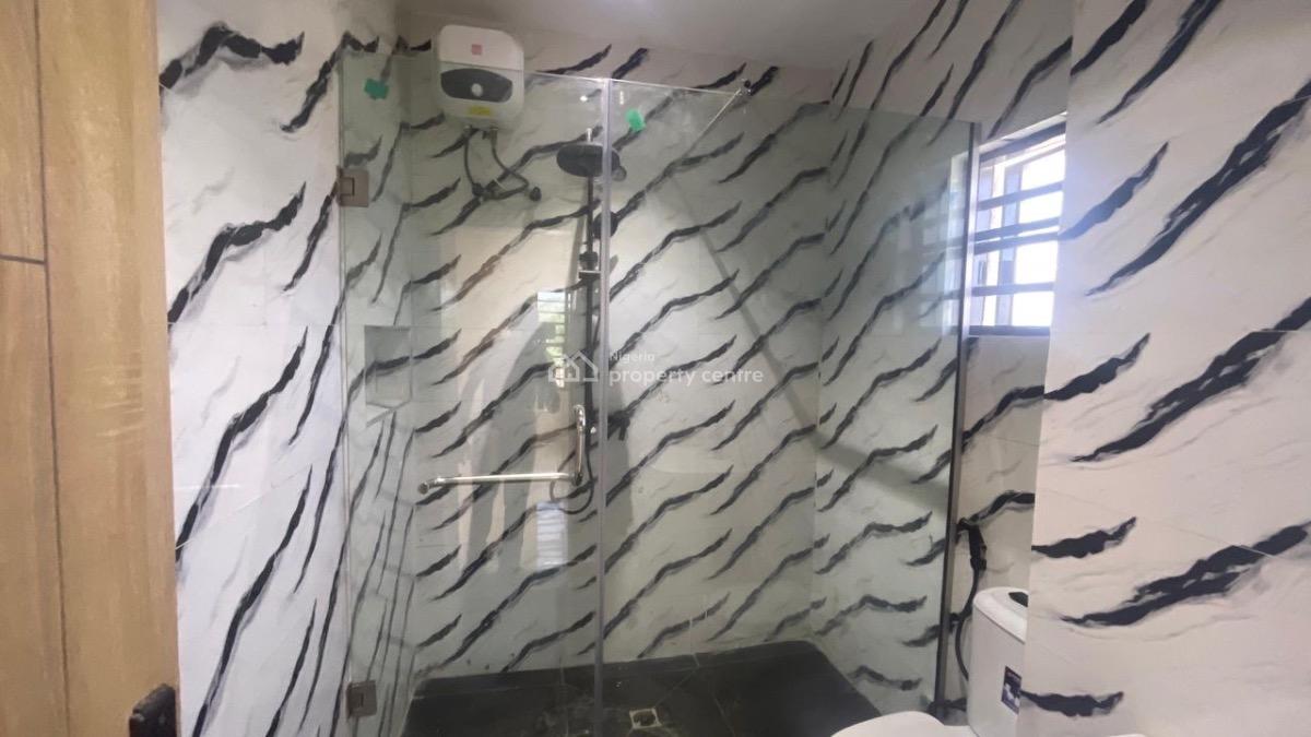 2 Bed Flat, Yaba Tech Gra, Yaba, Lagos, Flat / Apartment for Rent