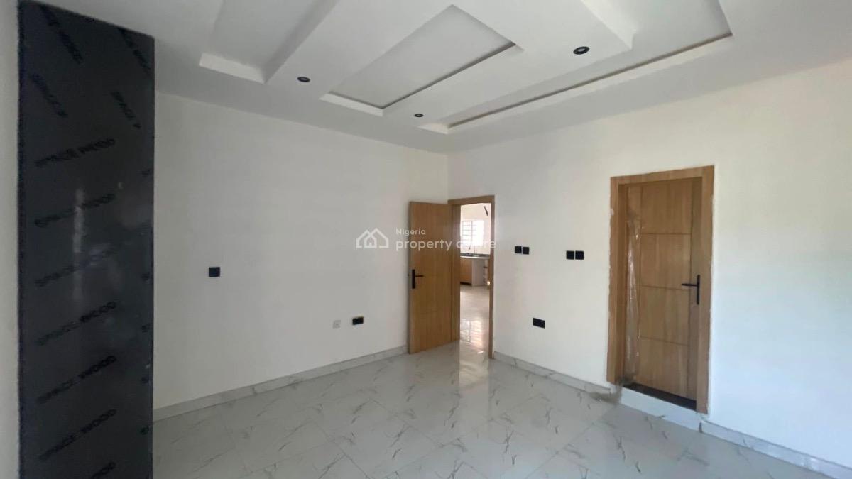 2 Bed Flat, Yaba Tech Gra, Yaba, Lagos, Flat / Apartment for Rent