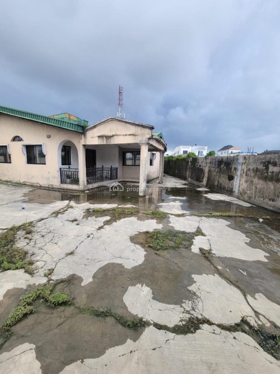 Spacious 3 Bedroom Bungalow with 2600sqm of Land, Addo Road Ajah Lagos, Ajah, Lagos, Detached Bungalow for Sale