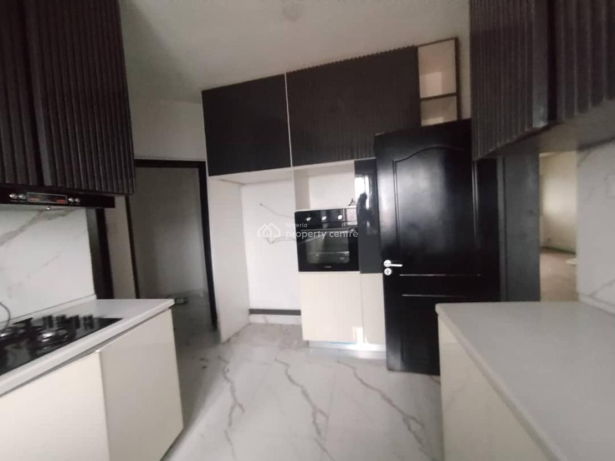 Specious 3 Bedroom Flat with a Bq, Safe Court, Estate, Ikate, Lekki, Lagos, Flat / Apartment for Rent