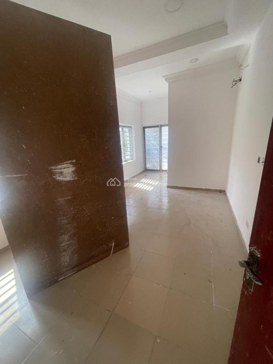 a Lovely Semi Detached 4bedroom Flat with Bq and a Rooftop, Lekki Phase 1, Lekki Phase 1, Lekki, Lagos, Semi-detached Duplex for Rent