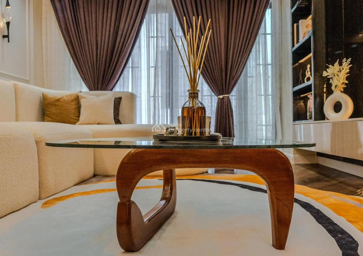 Distress Deal ! Beautifully Furnished 3 Bedroom  Apartment with Bq, Lekki Phase 1, Lekki, Lagos, Flat / Apartment for Sale